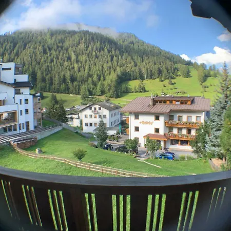 بيت ضيافة Gastehaus Doris ناودرس